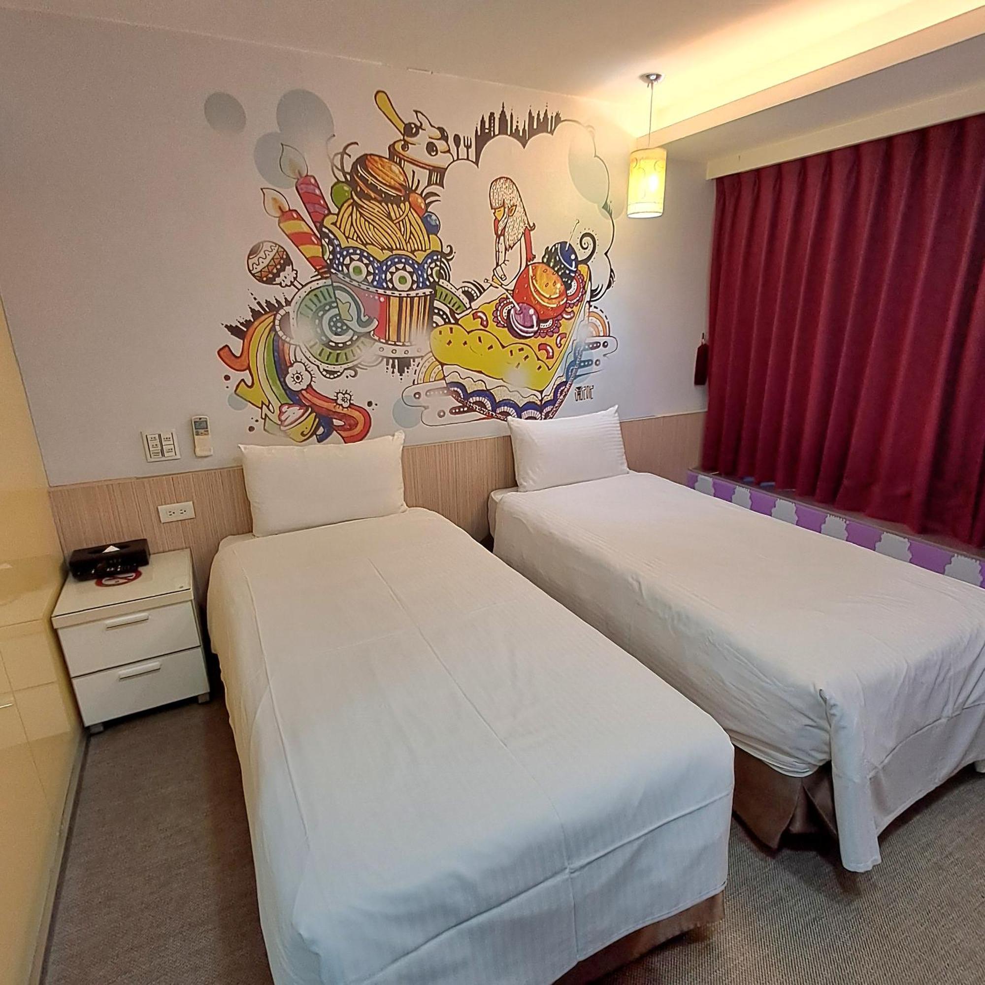 Morwing Hotel Fuzhong Тайбэй Экстерьер фото